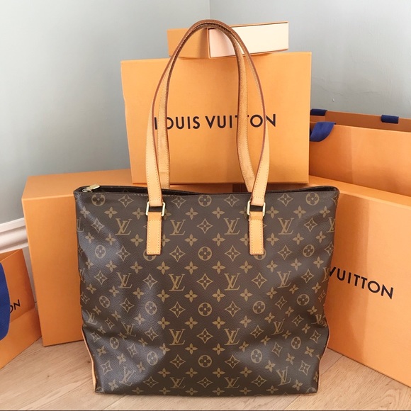 Louis Vuitton Handbags - EXTRA LARGE LOUIS VUITTON ZIPPERED TOTE AUTHENTIC
